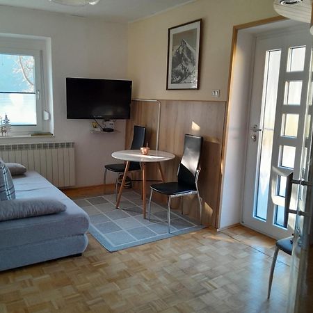 Chalet And Apartment Zonir With Sauna Кобарид Екстериор снимка