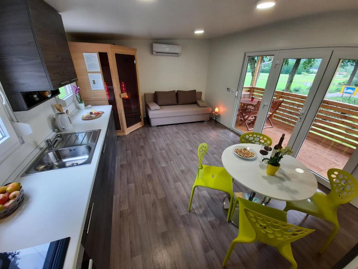 Chalet And Apartment Zonir With Sauna Кобарид Екстериор снимка